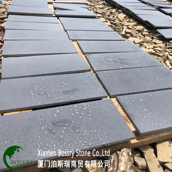China Factory Supply Hainan Gray Basalt Stair