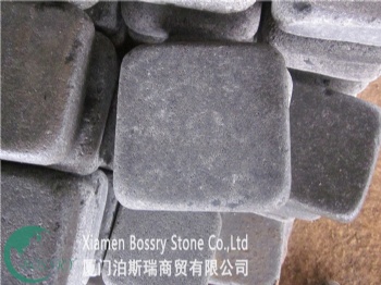 Hainan Black Basalt Cobble Stone Paving Stone